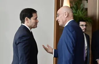 Δένδιας