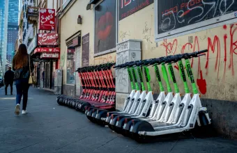 Ιρλανδία: Τέλος τα ηλεκτρικά πατίνια για κάτω των 18 – Στο 50% η αύξηση των σοβαρών τραυματισμών