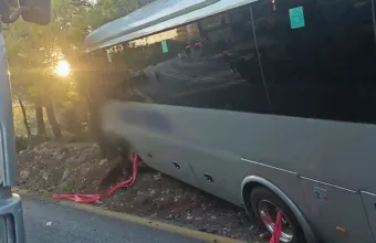 Πάρνηθα: Λεωφορείο εξετράπη της πορείας του – Κλειστή η λεωφόρος Πάρνηθος - Δείτε βίντεο