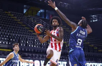 Με φοβερό Μοντέρο ο Ολυμπιακός: Λύγισε 99-83 τον μαχητικό Κολοσσό