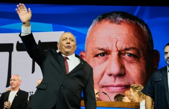Ισραήλ: Προς κυβέρνηση Άιζενκοτ με αραβικό «συμπαίκτη» δείχνουν οι ψηφοφόροι της αντιπολίτευσης