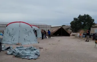 Ιεράπετρα: Σε σκηνές 160 μετανάστες – Ασφυκτικές συνθήκες με γεμάτους χώρους φιλοξενίας