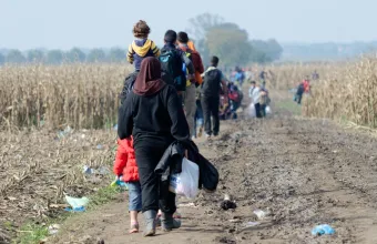 Μετανάστευση: Αύξηση αιτήσεων μετάκλησης – Στο 69,95% η εκκαθάριση εκκρεμών αδειών διαμονής
