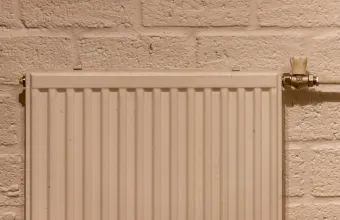 Πριν ανάψεις ξανά το καλοριφέρ: 5 πράγματα που αξίζει να ελέγξεις μετά από μήνες αδράνειας