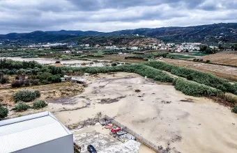 Κακοκαιρία στην Κρήτη: Ένας νεκρός, 255 κλήσεις στην Πυροσβεστική – Υπερχείλισε ο Δρακουλιάρης