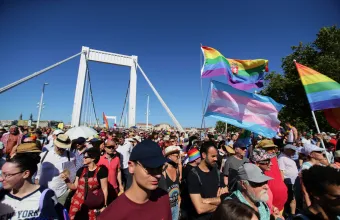 Ουγγαρία: Η κυβέρνηση καταργεί διατάξεις κατά της κοινότητας ΛΟΑΤΚΙ+ από την εποχή Όρμπαν