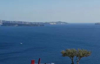 Michelin 2026: Η Σαντορίνη αποκτά το μοναδικό διάστερο εστιατόριο της Ελλάδας - 16 τα αστέρια της Αθήνας