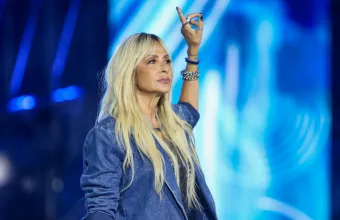 Σκληρή απάντηση της Άννας Βίσση στον Νίκο Καρβέλα: Aπαίτησε 1,5 εκατ. ευρώ για τη συναυλία - Θα πάμε κόντρα κι όπου βγει