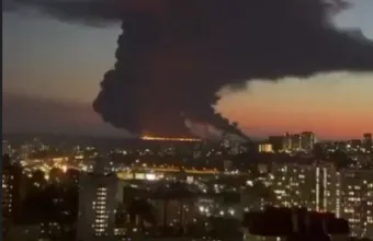 Μεγάλη φωτιά σε δεξαμενόπλοιο ανοιχτά του Σότσι - Αναφορές για πιθανή επίθεση με drones