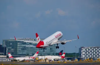 Haaretz: «Αυστριακός τηλεφώνησε για βόμβα σε πτήσεις προς τη Βιέννη από το Τελ Αβίβ»
