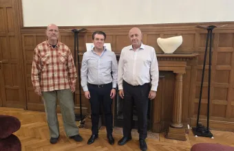 Ο ΣΕΒ υπέγραψε την κλαδική συλλογική σύμβαση εργασίας της τσιμεντοβιομηχανίας για τα έτη 2025-2026