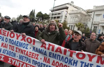 Μπαράζ κινητοποιήσεων από τους συνταξιούχους σε όλη τη χώρα