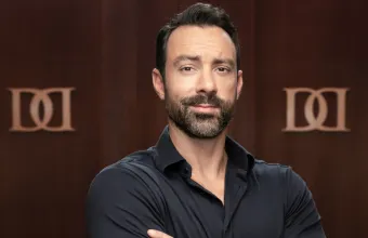 Σάκης Τανιμανίδης: Η επική παρομοίωση της τηλεόρασης με... πιάτο