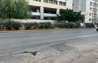 Θηβών 