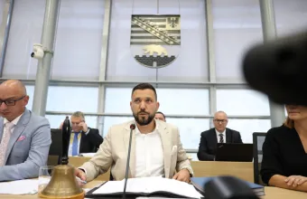 Γερμανία: Ο Τόμπιας Ράους της AfD εξελέγη πρόεδρος της Βουλής στη Σαξονία-Άνχαλτ