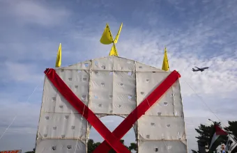 Συναγερμός για την αψίδα του Τραμπ στην Ουάσινγκτον: «Κίνδυνος για τις πτήσεις»
