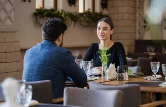 Τα ζώδια στο πρώτο ραντεβού: Ποιο έχει φανταστεί σχέση και ποιο ψάχνει την έξοδο κινδύνου;