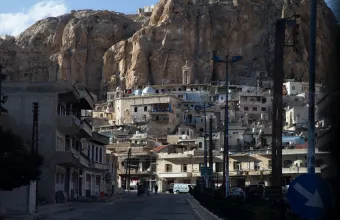 Συρία: Ο ποιητής Άδωνις καλεί τους συμπατριώτες του «να αλλάξουν την κοινωνία»