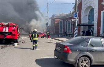 Ρωσικές επιθέσεις σε 5 σιδηροδομικούς σταθμούς στην Ουκρανία μέσα σε μία ώρα- Άγνωστος ο αριθμός θυμάτων 
