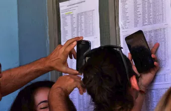 Βάσεις 2020: Ιστορικό χαμηλό για ιατρικές σχολές. Με 17.400 μόρια στην Αλεξανδρούπολη  