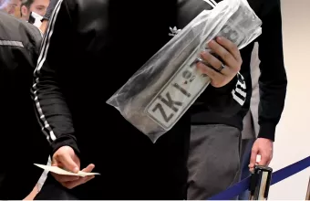 Πινακίδες, επιστροφη 