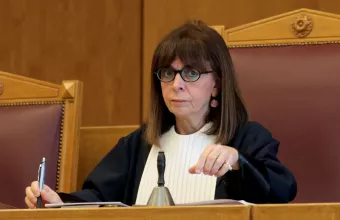 Πρόεδρος με την πρώτη!