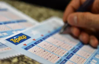 Νησιώτης ο μεγάλος νικητής των τζακ-ποτ στο Τζόκερ - Πόσες στήλες έπαιξε, πόσα κέρδισε