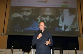 Βαρουφάκης: Νομπελίστες με έχουν συγχαρεί για την διαπραγμάτευση του 2015