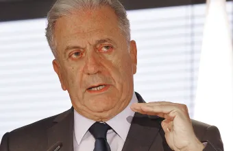Αβραμόπουλος: Σε κίνδυνο η συνθήκη Σέγκεν