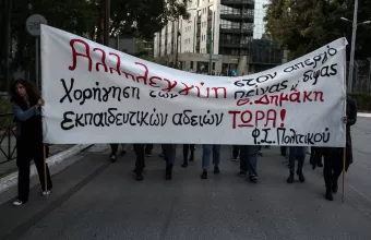 Σταματά την απεργία δίψας ο Δημάκης