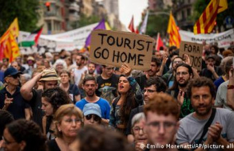 Βαρκελώνη: Νέα διαδήλωση κατά του υπερτουρισμού