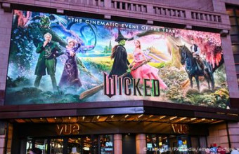 Wicked: «Κινηματογραφικός θρίαμβος» που κάνει θραύση