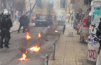 Εξάρχεια: Επίθεση με μολότοφ σε αστυνομικούς - Δύο συλλήψεις