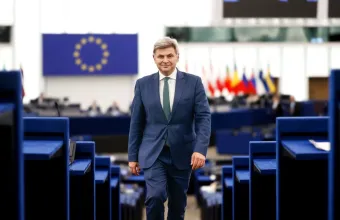 Φαραντούρης για 52 εκατ. ευρώ στην αλιεία: «Γαλάζιοι λαγοκέφαλοι» και «ΟΠΕΚΕΠΕ Νο 2»