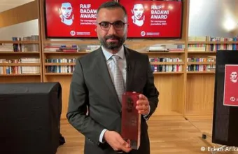 Σύλληψη δημοσιογράφου DW