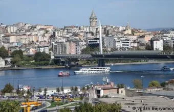Η Toυρκία φέρνει στο ίδιο τραπέζι Ευρώπη και Μέση Ανατολή