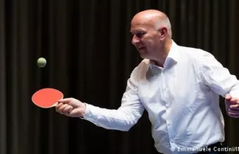 Δήμαρχος Βερολίνου παίζει τένις