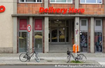 Η Uber εξαγοράζει τη γερμανική Delivery Hero