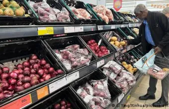 Μ. Βρετανία: Μείωση δασμών για εισαγόμενα τρόφιμα και φοροελαφρύνσεις στα καύσιμα για φρένο στον πληθωρισμό