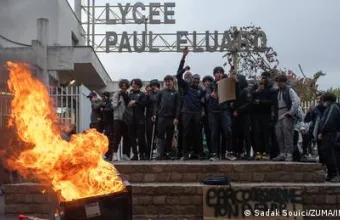 Γαλλία: Οργή στους δρόμους – Μαζί τους η Τούνμπεργκ