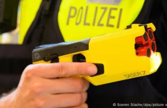Γερμανική αστυνομία με taser