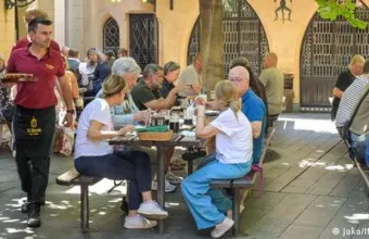 Οι Τσέχοι χρειάζονται «ξένα χέρια», αλλά τα φοβούνται