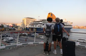 Κορυφώνεται η έξοδος των αδειούχων του Αυγούστου - Πάνω από 27.000 επιβάτες αναχωρούν σήμερα από τα λιμάνια