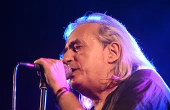 Ο Γιάννης Αγγελάκας