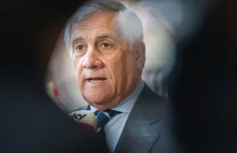 Ιταλία: Δημοσιονομική απόκλιση περίπου 7 δισ. ευρώ – Ταγιάνι: «Να μην αυξηθούν τα επιτόκια»