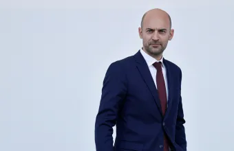 Γάλλος ΥΠΕΞ: Η χώρα «δεν θα ανεχθεί καμιά απόπειρα ξένης ανάμιξης»