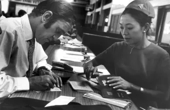 Πίτερ Αρνέτ