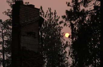Μεγάλη καταστροφή από τις πυρκαγιές σε πόλη της Ουάσινγκτον – Κάηκαν εκατοντάδες κτίρια