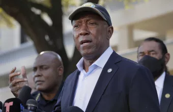 sylvester turner