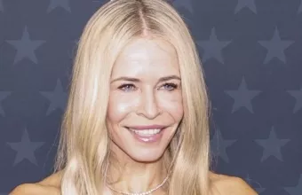 Η Τσέλσι Χάντλερ τίμησε τη Νταϊάν Κίτον με το χαρακτηριστικό της στιλ